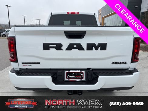 New 2026 RAM 2500 Big Horn AWD/4WD image 18