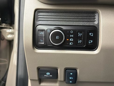 Used 2026 Ford F450 Platinum w/ Platinum Plus Package AWD/4WD image 32