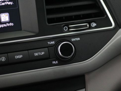 Used 2018 Hyundai Elantra SEL FWD image 29