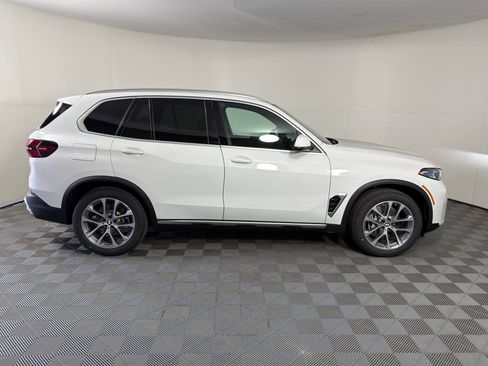 Used 2026 BMW X5 sDrive40i RWD image 8