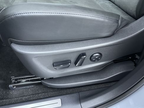 Certified 2024 Nissan Ariya AWD image 13