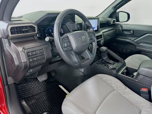 Certified 2026 Toyota Tacoma SR5 AWD/4WD image 9