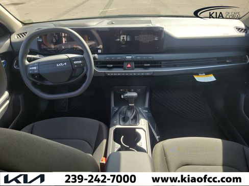 New 2026 Kia K4 FWD image 14