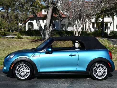 Used 2017 MINI Cooper S image 34