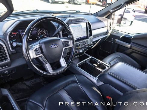 Used 2022 Ford F350 Platinum w/ FX4 Off-Road Package image 24