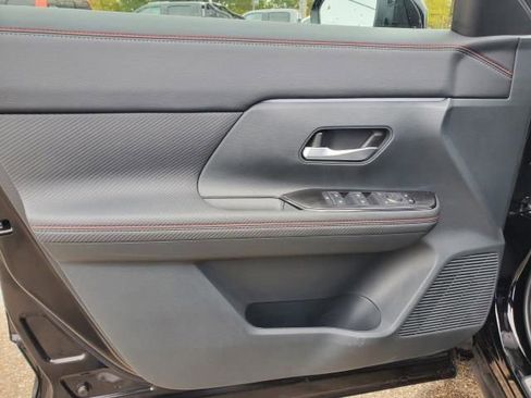 New 2026 Nissan Kicks SR w/ SR Premium Package image 19