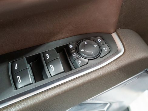 Used 2024 GMC Sierra 2500 Denali w/ Technology Package image 17