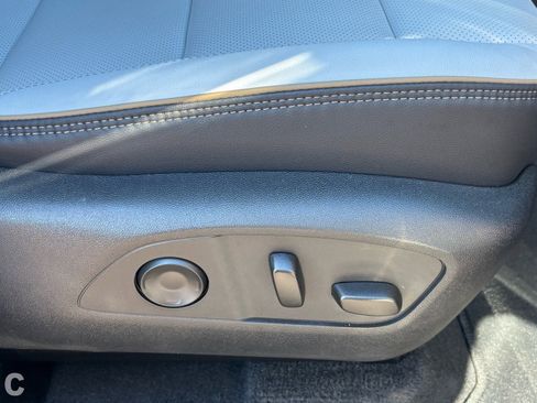 Certified 2026 Chevrolet Traverse High Country image 31