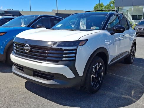 New 2026 Nissan Kicks SV w/ Cold Weather Package AWD/4WD image 3