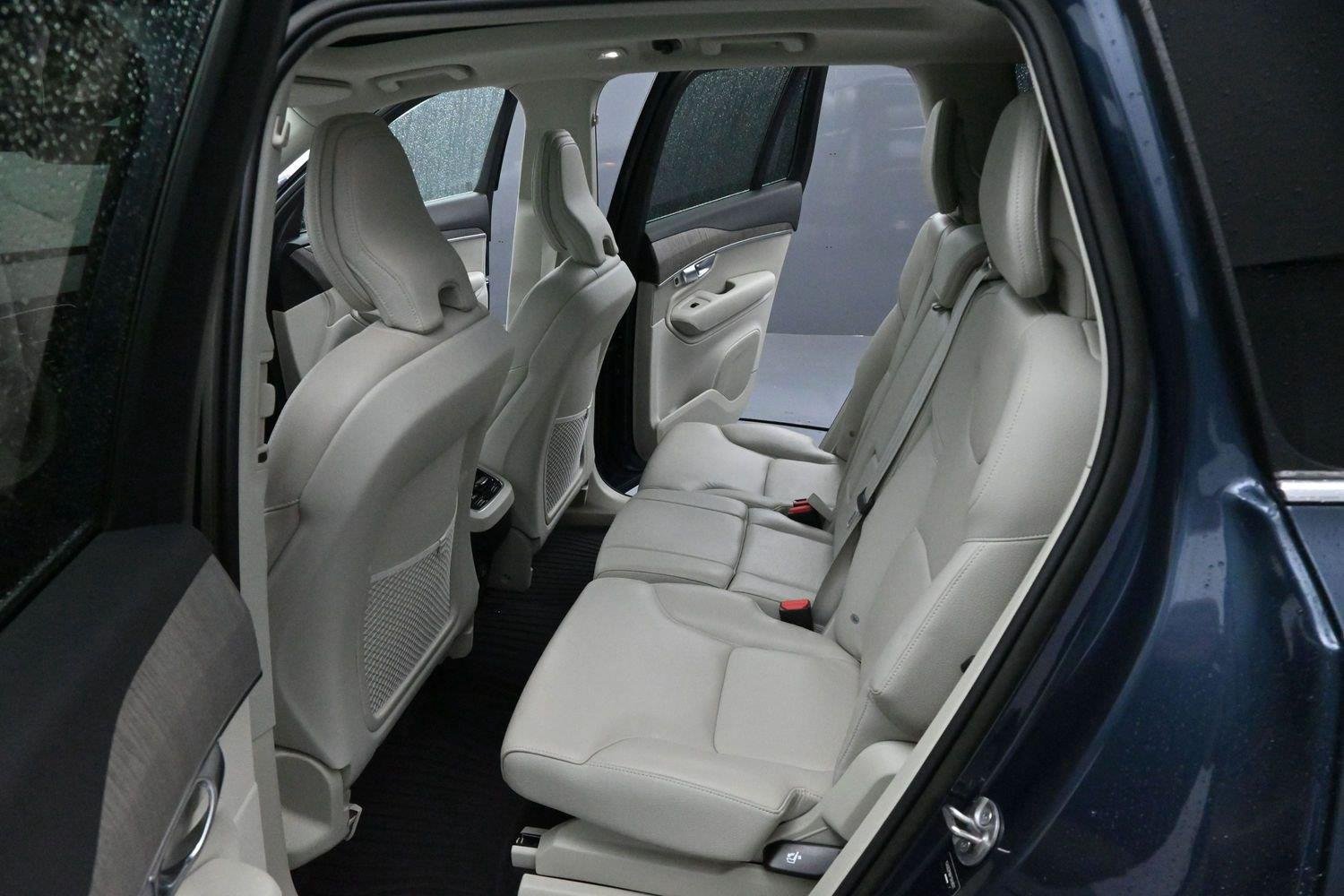 Used 2023 Volvo XC90 B6 Plus w/ Protection Package AWD/4WD image 30