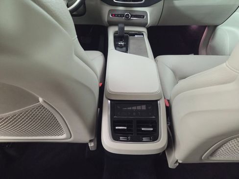 Used 2023 Volvo XC90 B6 Plus w/ Protection Package Premier AWD/4WD image 25