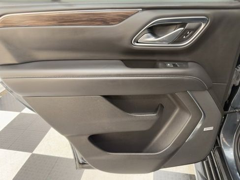 Used 2021 Chevrolet Tahoe LT image 19