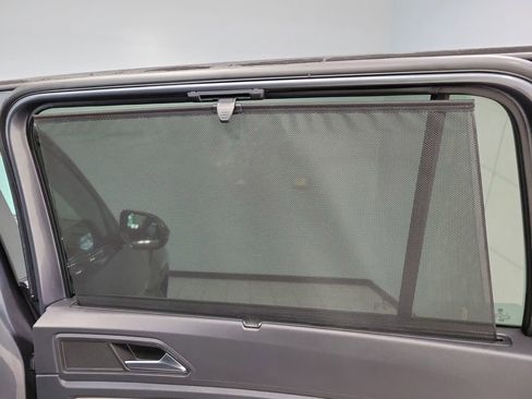 Used 2021 Volkswagen Atlas SE image 24