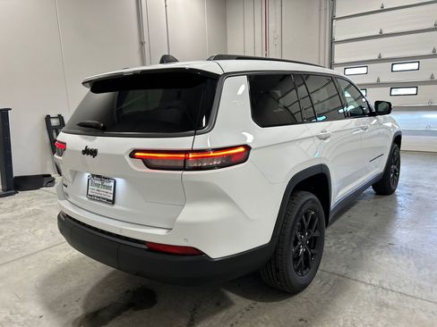 New 2026 Jeep Grand Cherokee L 4WD image 6