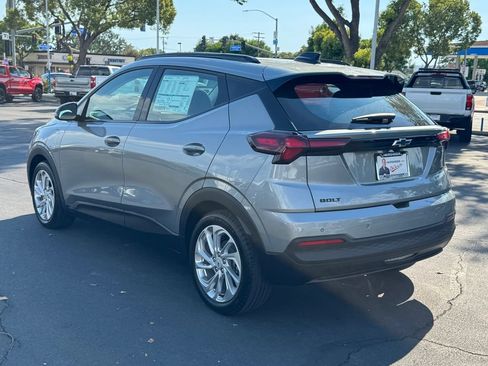 New 2027 Chevrolet Bolt LT w/ Comfort Package FWD image 4