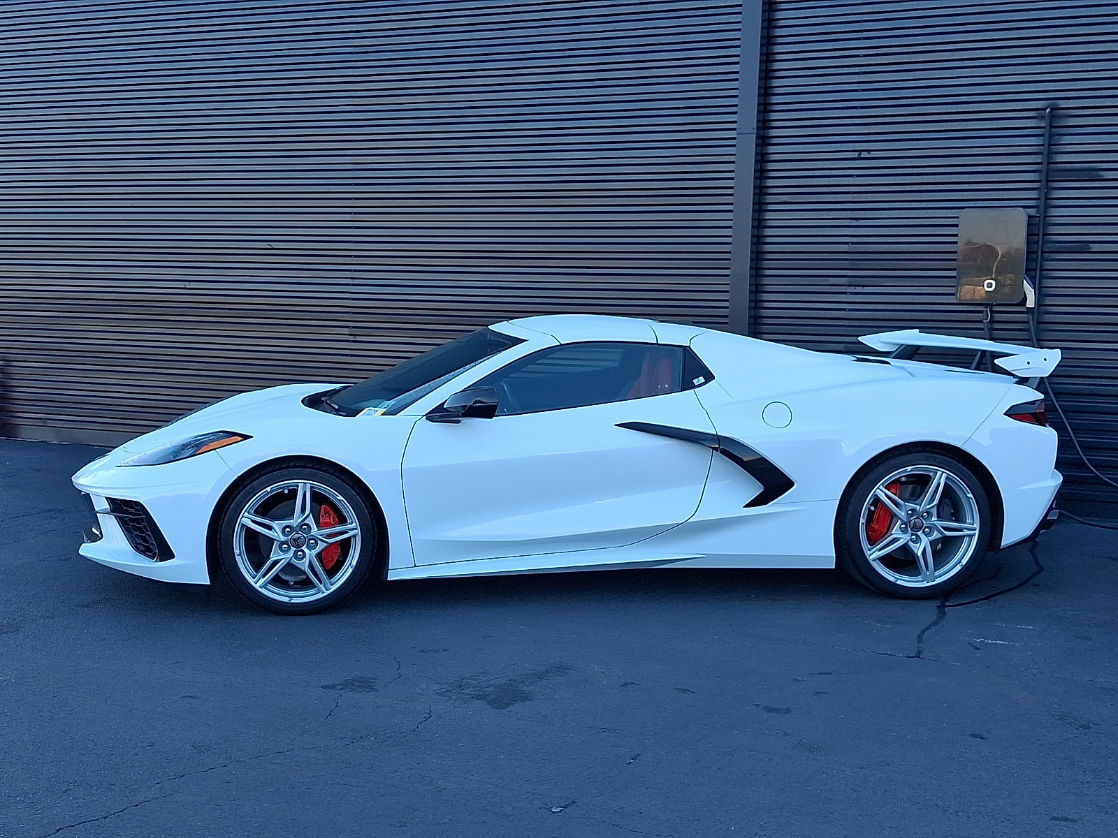 Used 2024 Chevrolet Corvette Stingray Convertible w/ 1LT RWD image 2