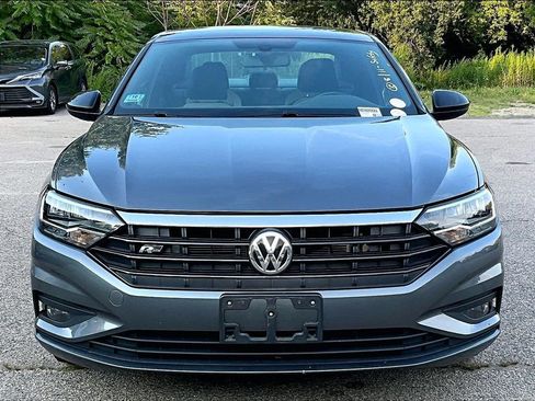 Used 2019 Volkswagen Jetta R-Line FWD image 2