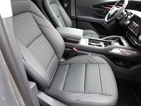 New 2026 Lincoln Nautilus Reserve w/ Jet Appearance Package image 33