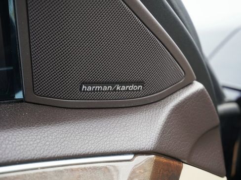 Used 2016 Mercedes-Benz E 350 Sedan image 9