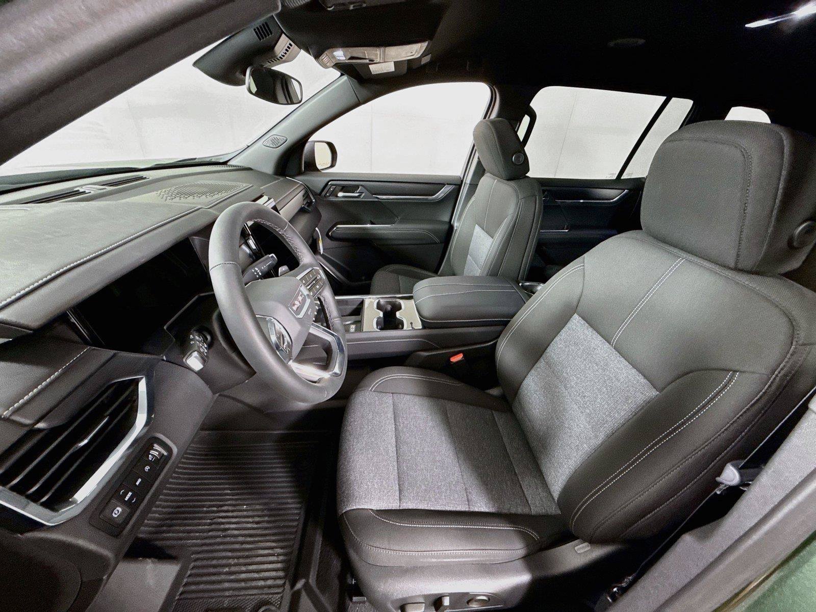 New 2027 GMC Acadia Elevation w/ LPO, Floor Liner Package AWD/4WD image 16