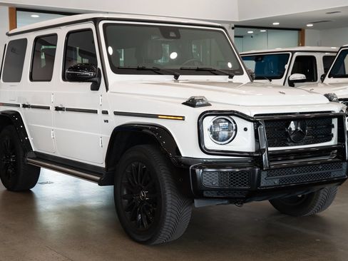Used 2023 Mercedes-Benz G 550 image 3