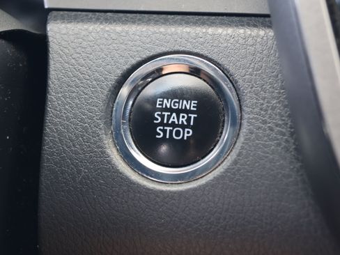 Used 2019 Toyota Camry XSE FWD image 21
