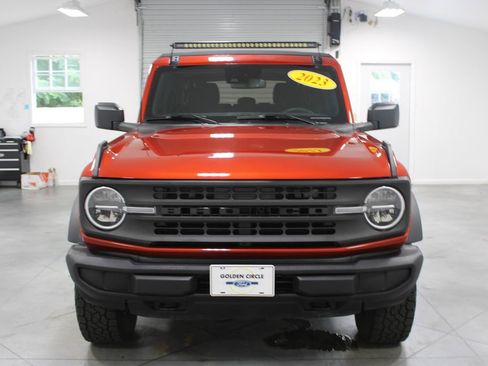 Used 2023 Ford Bronco 4-Door AWD/4WD image 3