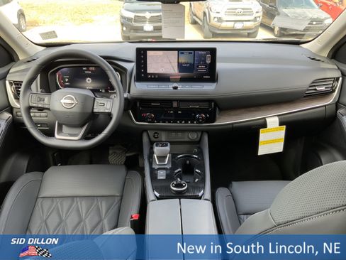 New 2026 Nissan Rogue Platinum w/ Platinum Premium Package image 5