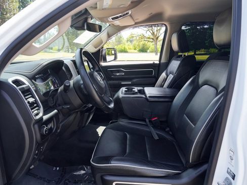 Used 2021 RAM 1500 Laramie w/ Off Road Group image 6