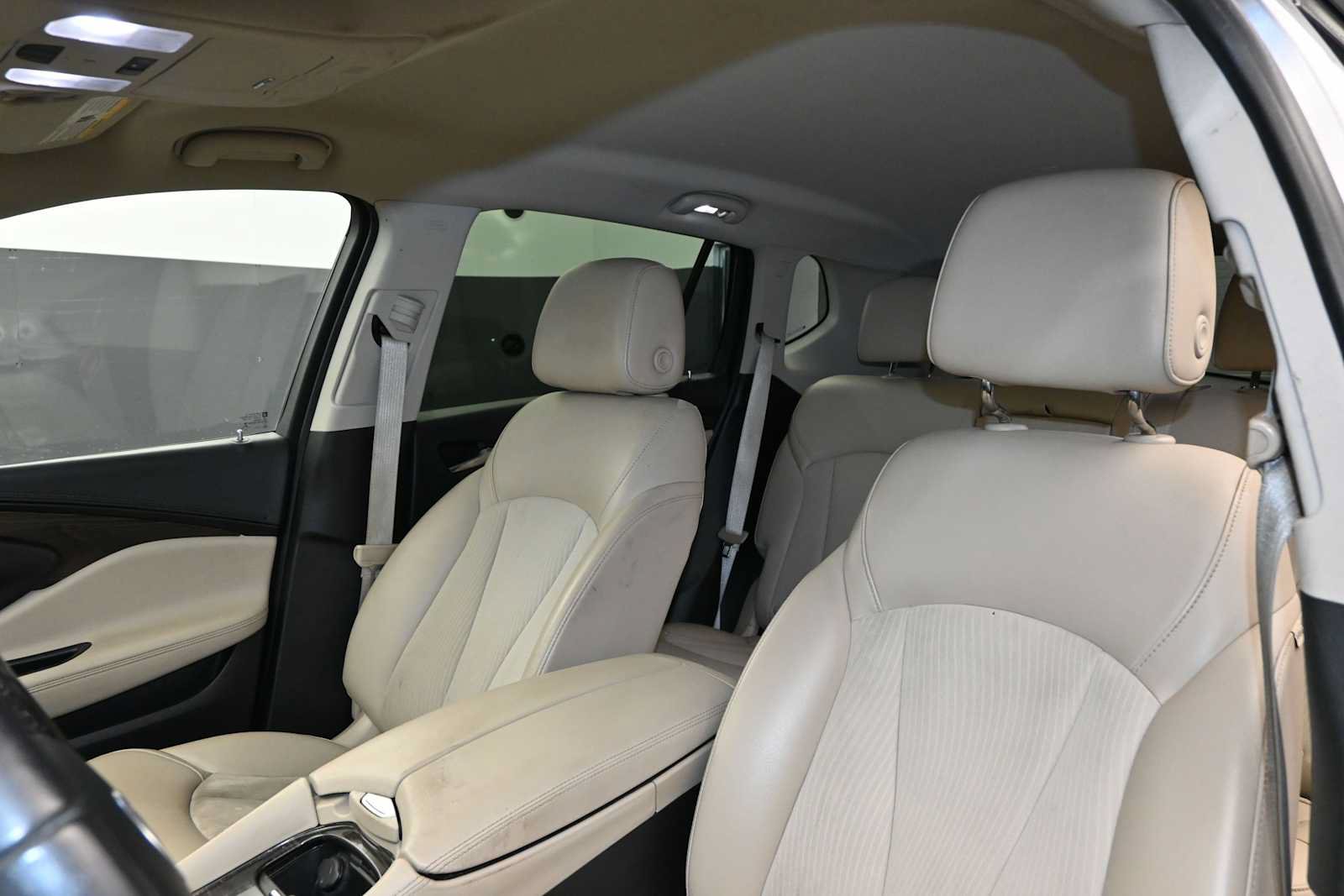 Used 2020 Buick Envision Preferred FWD image 49