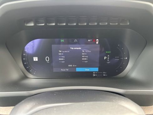 New 2026 Volvo XC90 T8 Plus w/ Protection Package Premier image 17