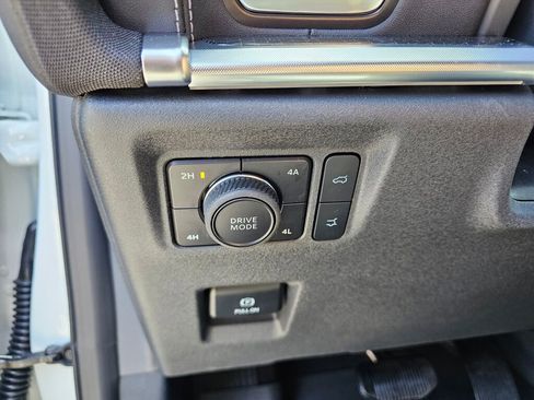 New 2026 Ford Expedition Platinum AWD/4WD image 18