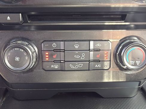 Used 2016 Ford F150 XLT w/ Equipment Group 302A Luxury AWD/4WD image 22
