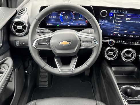 New 2025 Chevrolet Blazer EV LT image 14