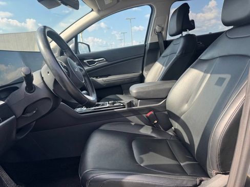 Used 2024 Kia Sportage EX AWD/4WD image 5