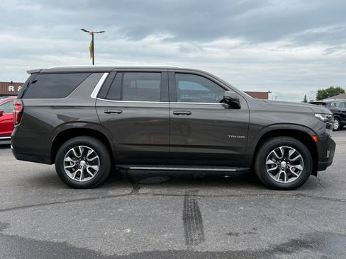 Used 2021 Chevrolet Tahoe LT w/ LT Signature Package AWD/4WD image 9