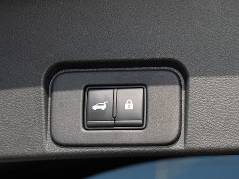 Used 2022 Nissan Rogue Platinum w/ Head-Up Display Package FWD image 10
