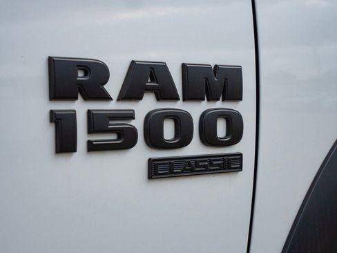 Used 2019 RAM 1500 Classic Warlock w/ Luxury Group image 10