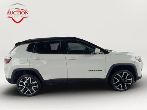 Used 2018 Jeep Compass Limited w/ Navigation Group AWD/4WD image 7