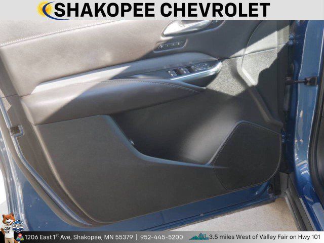Used 2024 Cadillac XT4 Premium Luxury AWD/4WD image 12