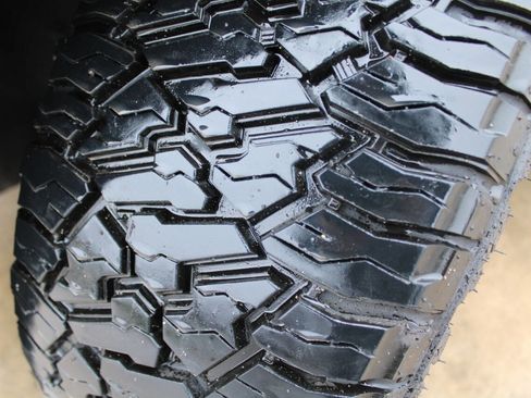 Used 2020 Jeep Grand Cherokee Limited X image 16