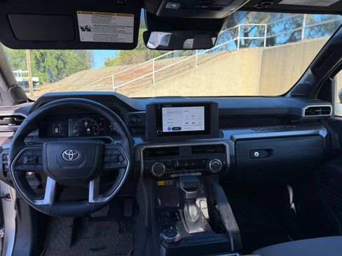 Used 2024 Toyota Tacoma SR5 AWD/4WD image 9