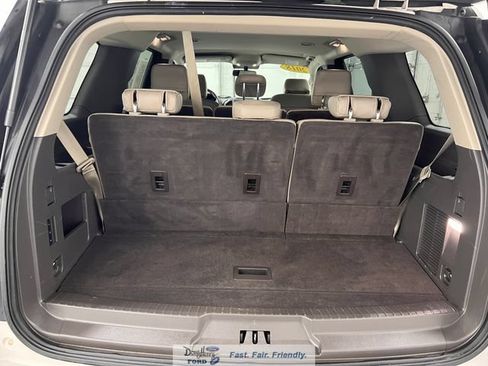 Used 2018 Ford Expedition XLT RWD image 32