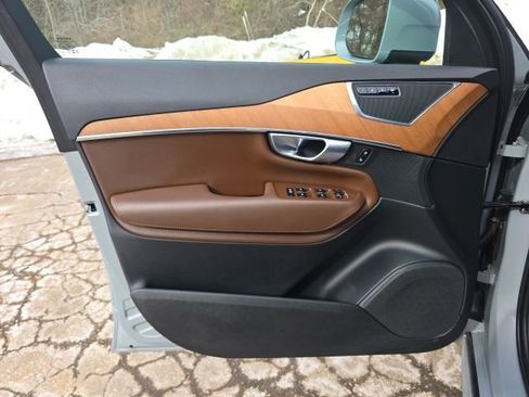 Certified 2024 Volvo XC90 B6 Plus w/ Protection Package Premier image 26