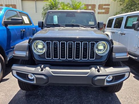 New 2026 Jeep Wrangler Unlimited Sahara AWD/4WD image 2