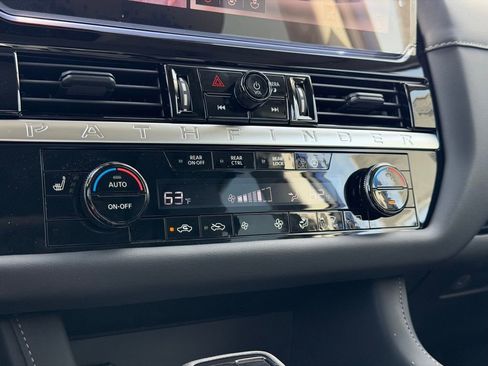 New 2026 Nissan Pathfinder SL FWD image 27