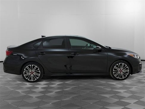 Used 2021 Kia Forte GT image 2