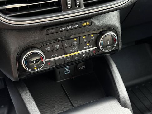 Used 2022 Ford Escape SEL AWD/4WD image 15