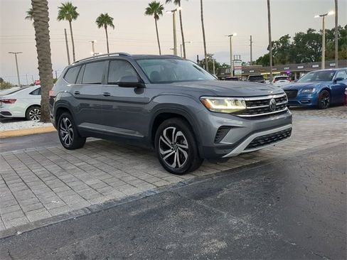 Certified 2022 Volkswagen Atlas SEL image 2