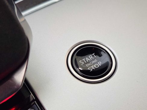 Used 2024 Land Rover Range Rover SE AWD/4WD image 19